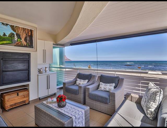 3 BEDROOM APARTMENT FOR SALE IN STRAND CENTRAL